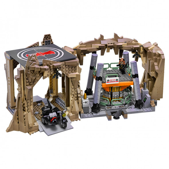Конструктор LEGO Коллекционные наборы 76052 Логово Бэтмена в Тамбове