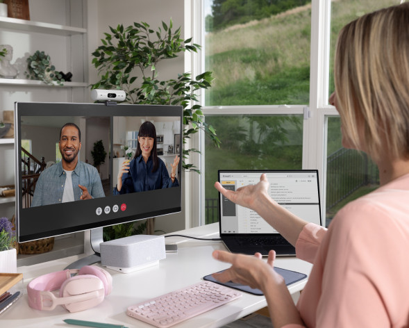 Веб-камера Logitech Brio 500, белый в Тамбове