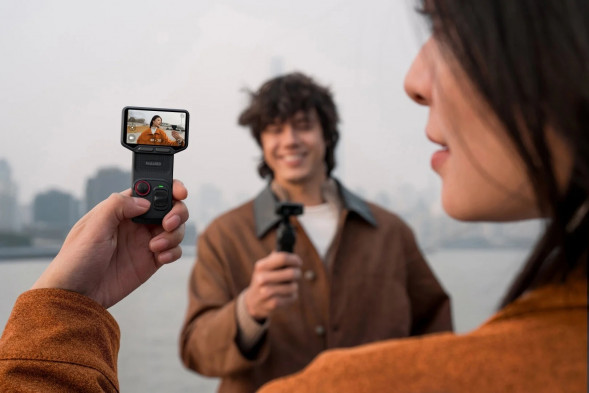 Экшн-камера Insta360 Luna Ultra Standard Combo, Cosmic Black в Тамбове